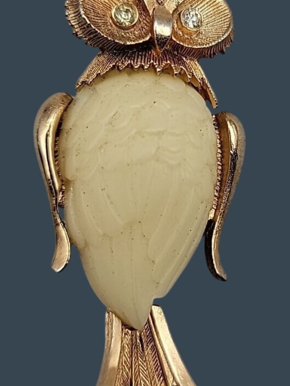 Vintage Hattie Carnegie Jelly Belly Lucite Owl Brooch Unsigned Carved Figural